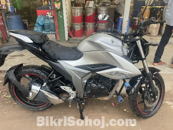 Sujuki Gixxer Fi Abs